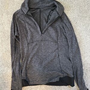 Lululemon Women 1/4 Gray Sweater